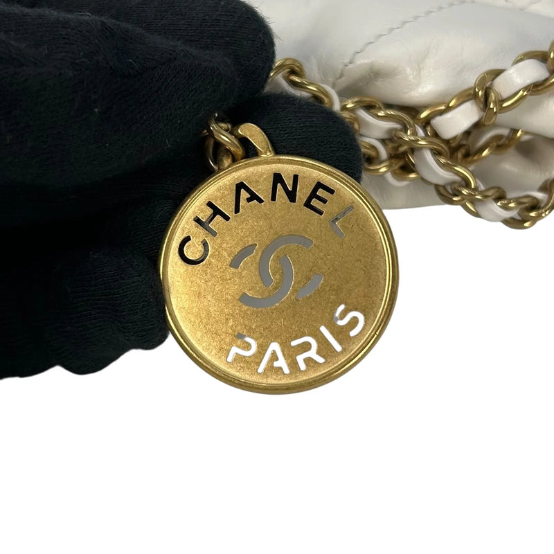 CHANEL Calfskin 22 Mini Handbag with Chain Shoulder Bag - White 
