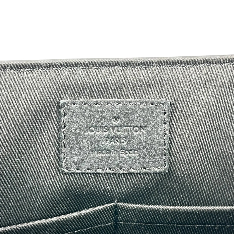 Louis Vuitton Takeoff Messenger PM Calfskin Shoulder Bag - Black 