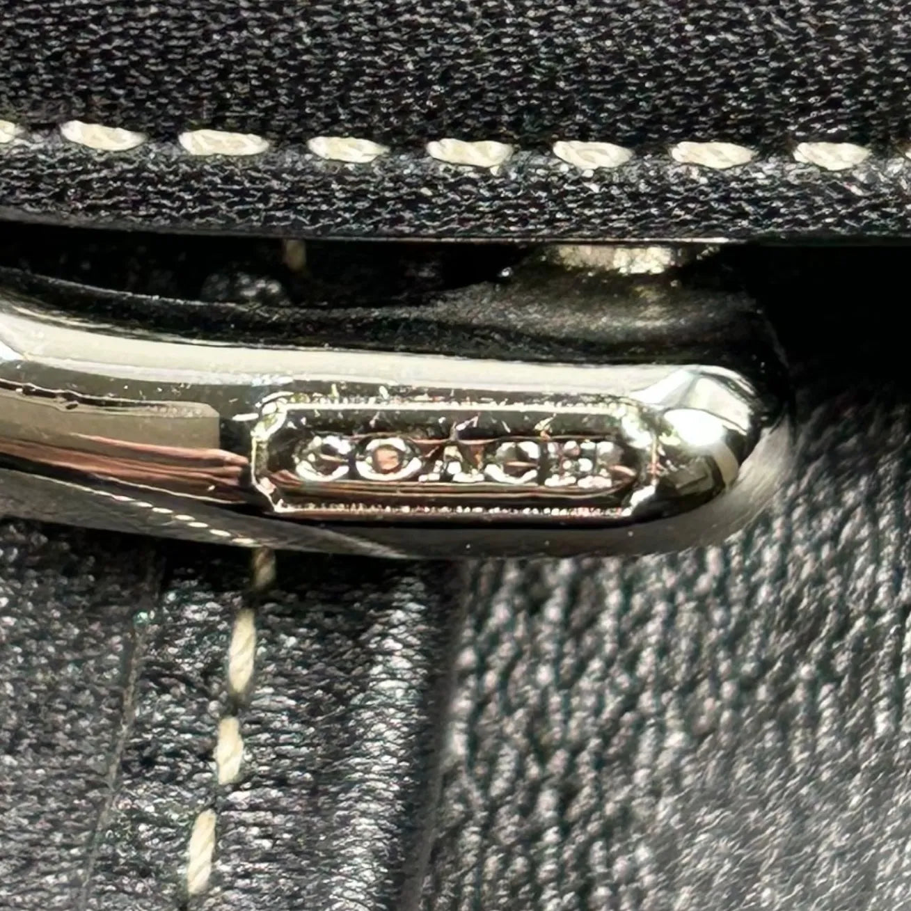 Coach Soho Crossbody Messenger Leather Shoulder Bag - Black 