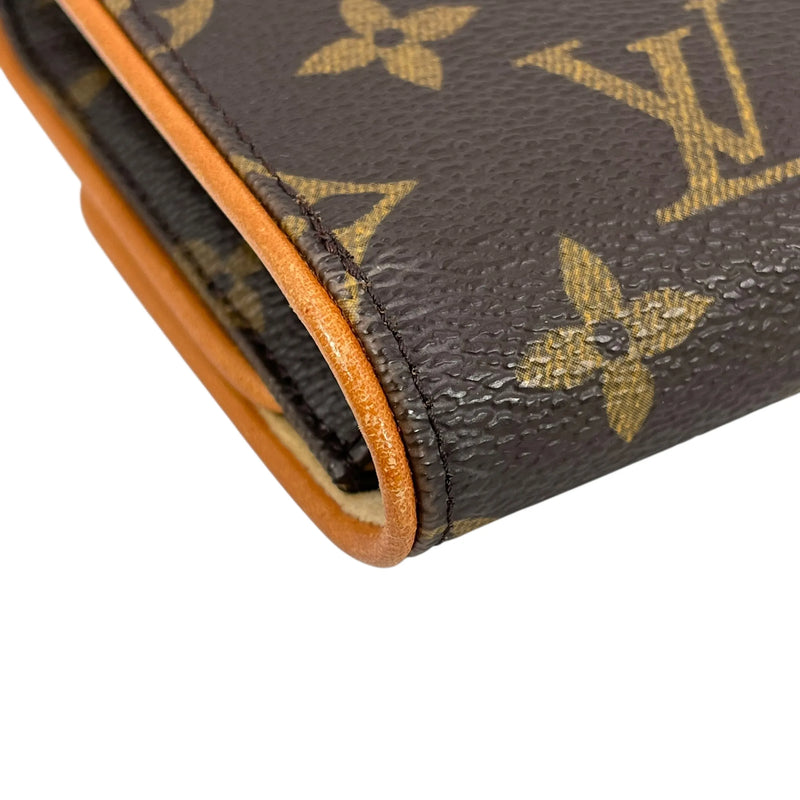 Louis Vuitton Monogram Pochette Twin GM Monogram Canvas Shoulder Bag - Brown 