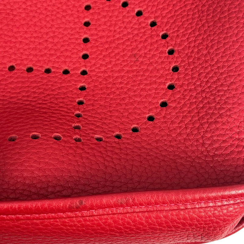 Hermès エヴリン3 PM トリヨンクレマンス T刻印（2015年製） ショルダーバッグ - レッド