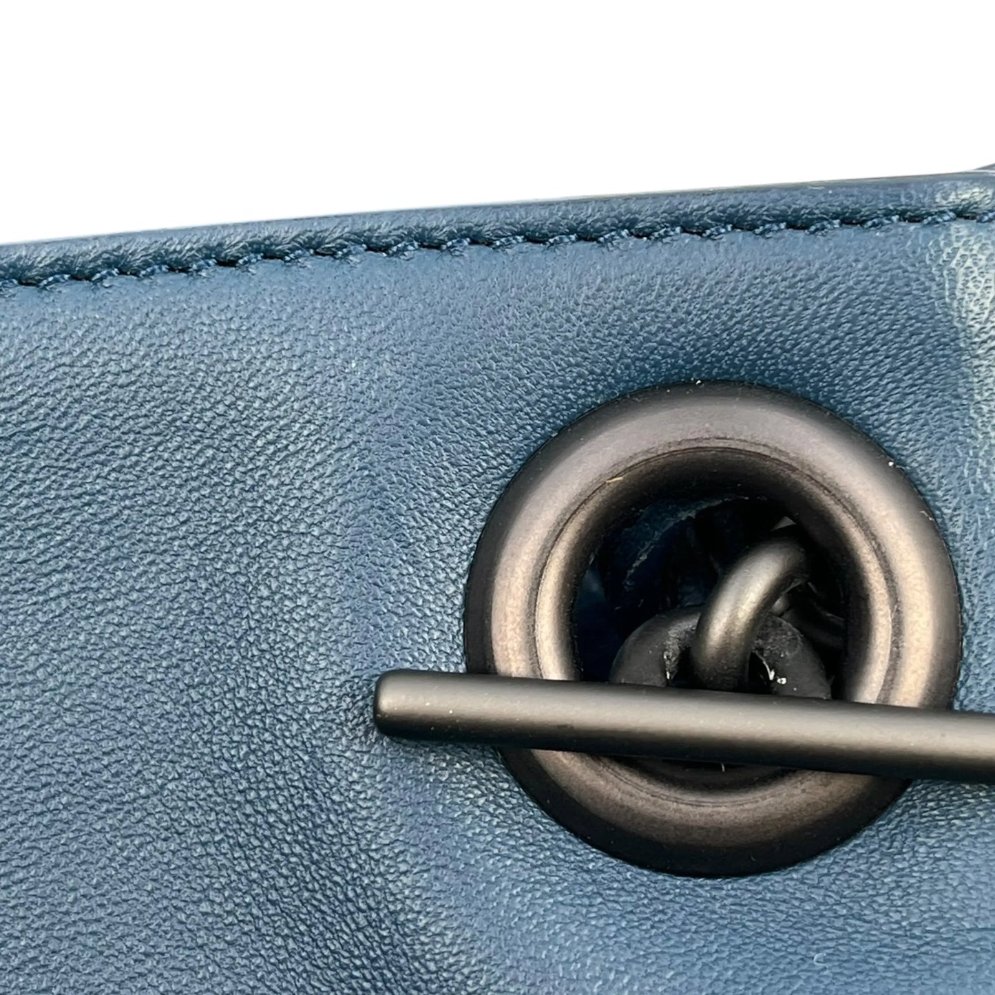 BOTTEGA VENETA Intrecciato Leather Shoulder Bag - Navy 