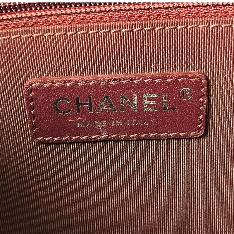 CHANEL CC University Matelasse Goatskin Chain Shoulder Bag - Navy 