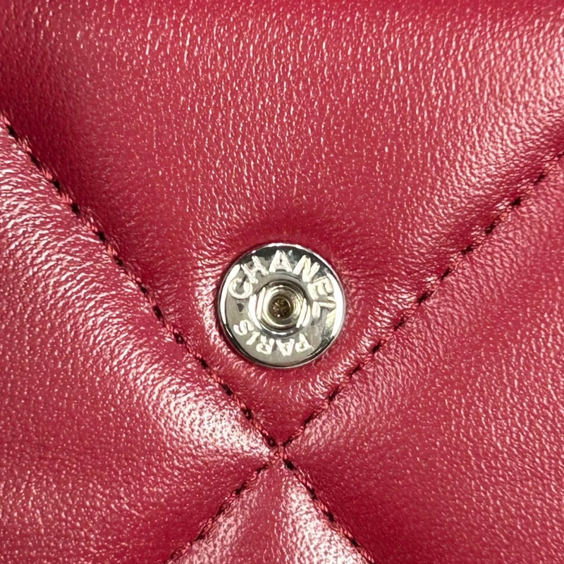 CHANEL マトラッセ シャネル 19 三つ折り財布 コンパクトウォレット - レッド