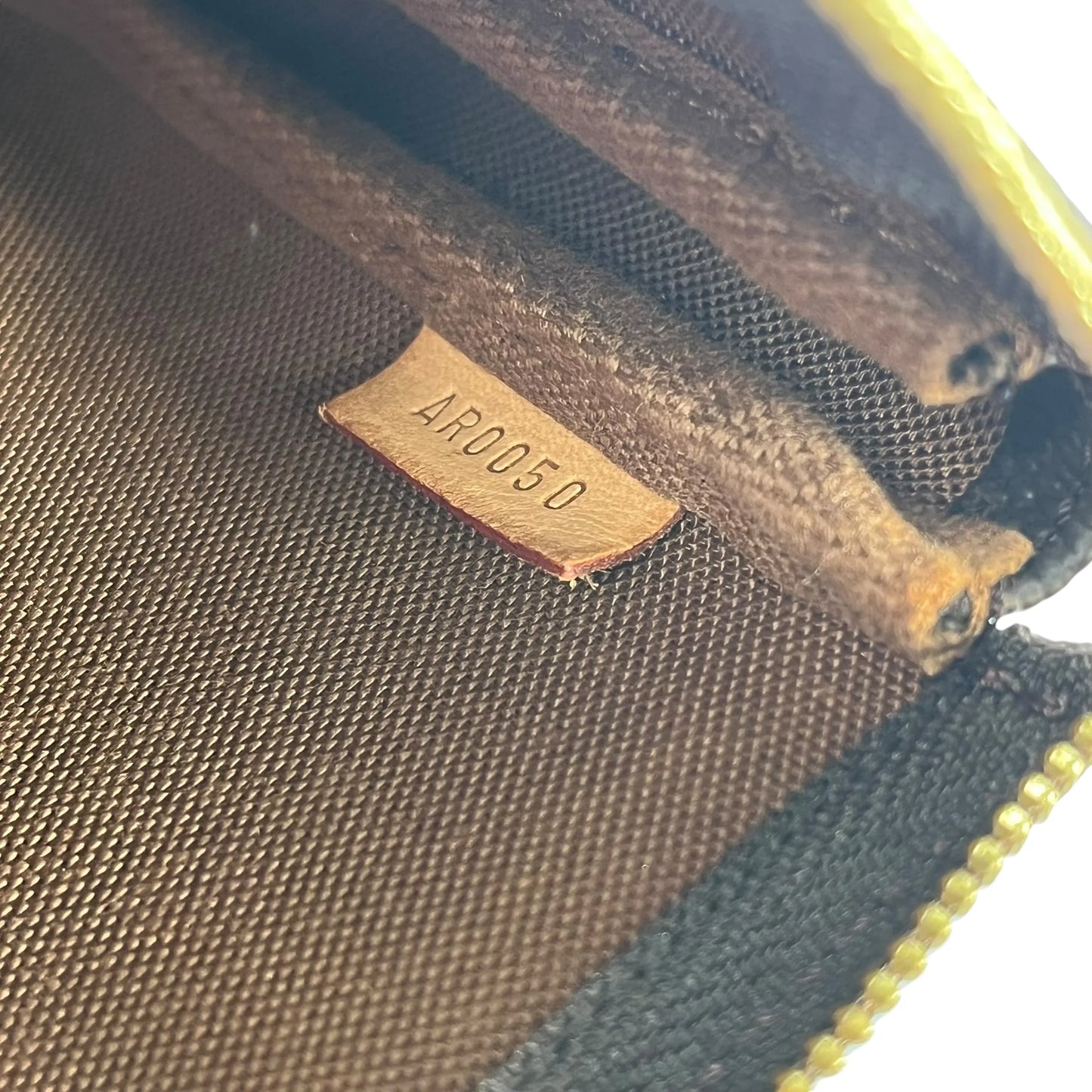 Louis Vuitton Monogram Pochette Accessory Pouch - Brown - 34628 