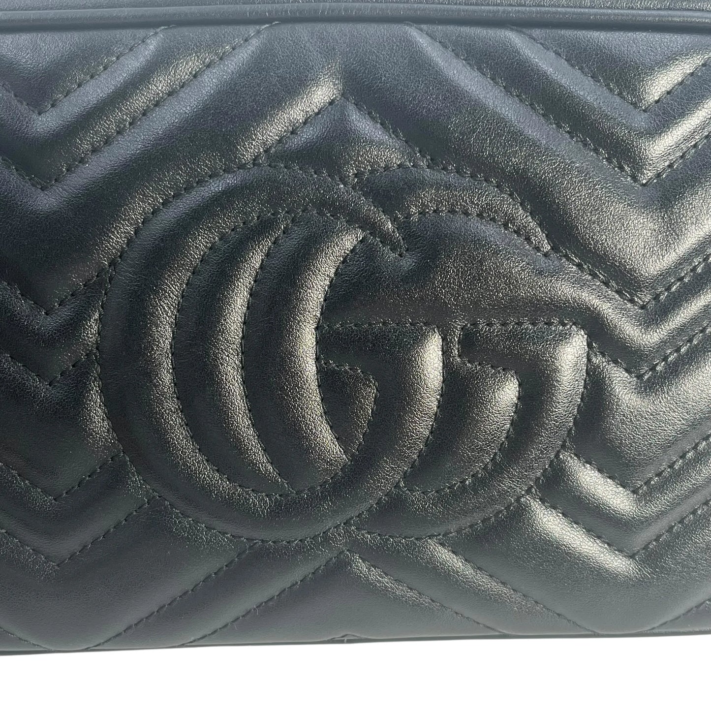 GUCCI GG Marmont Leather Shoulder Bag - Black 