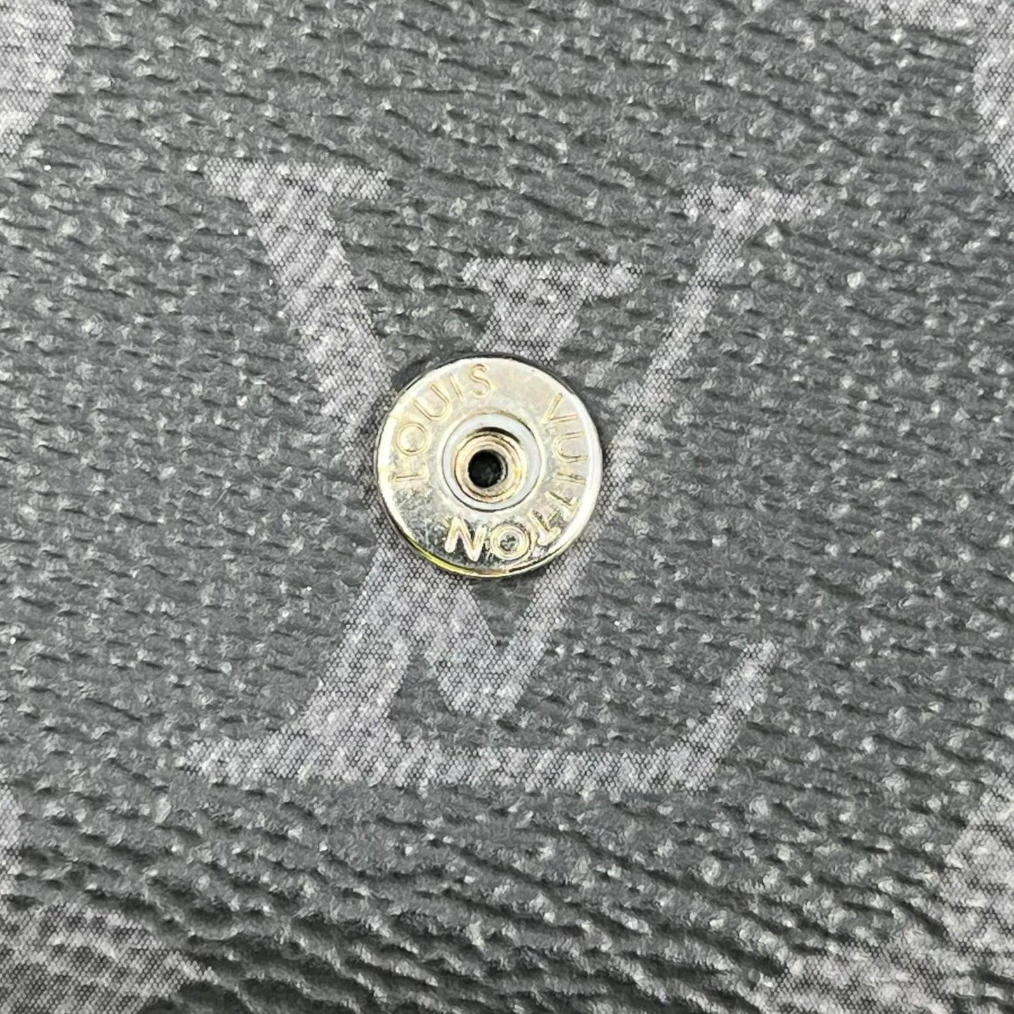 LOUIS VUITTON Monogram Eclipse Compact Wallet - Black 