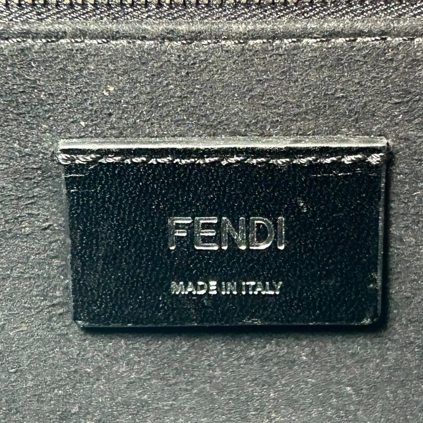 FENDI Baguette Messenger Bag Leather Shoulder Bag - Grey 