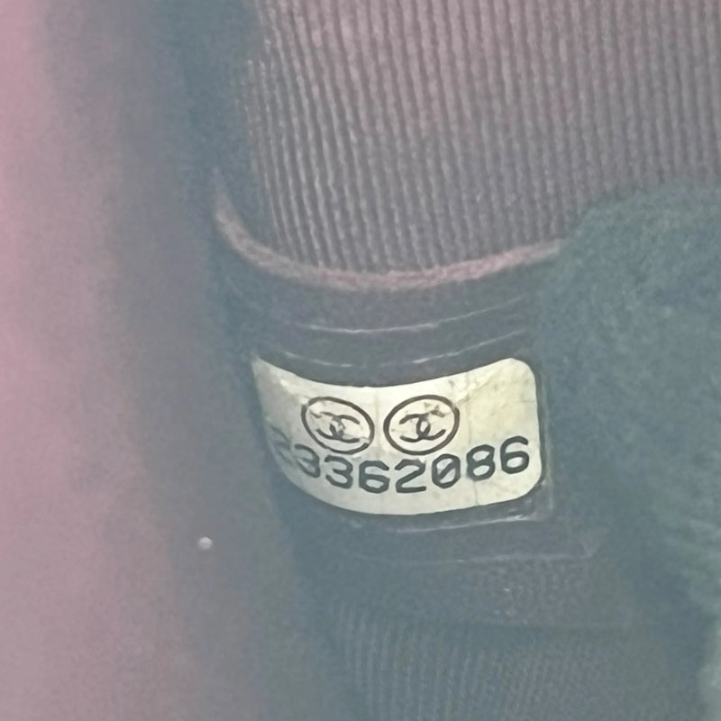 CHANEL CC University Matelasse Goatskin Chain Shoulder Bag - Navy 