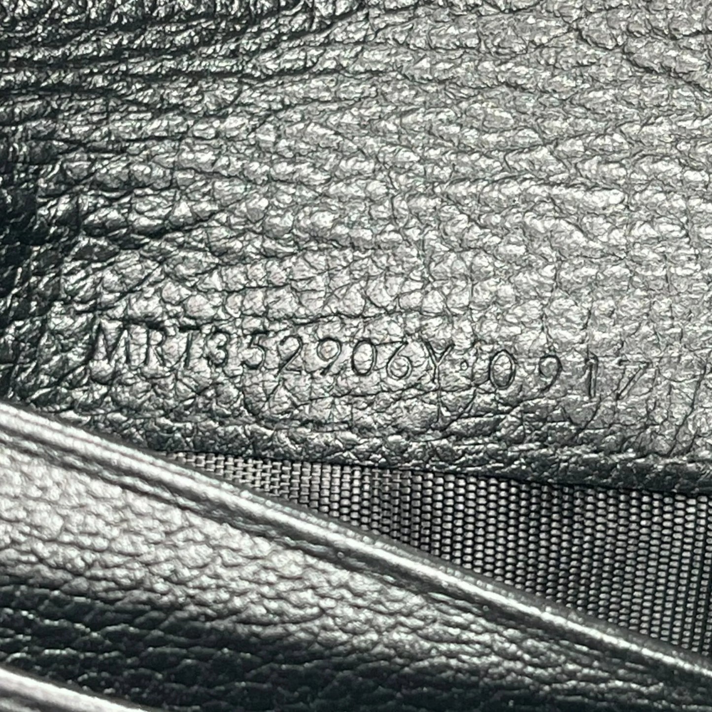 Saint Laurent ジップアラウンドウォレット レザー 二つ折り財布 コンパクトウォレット - ブラック