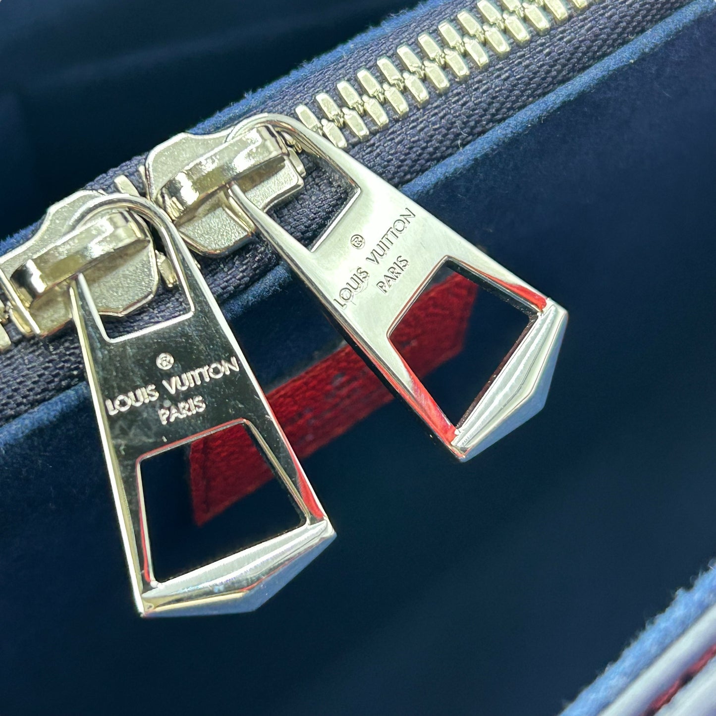 Louis Vuitton Twist Tote Coquelicot Epi Leather Handbag - Red 