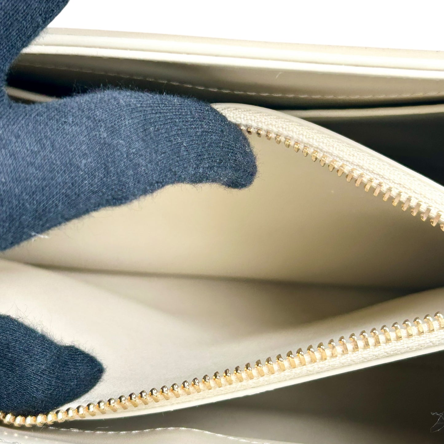 CELINE 16 Small Handbag/Shoulder Bag - Cream 