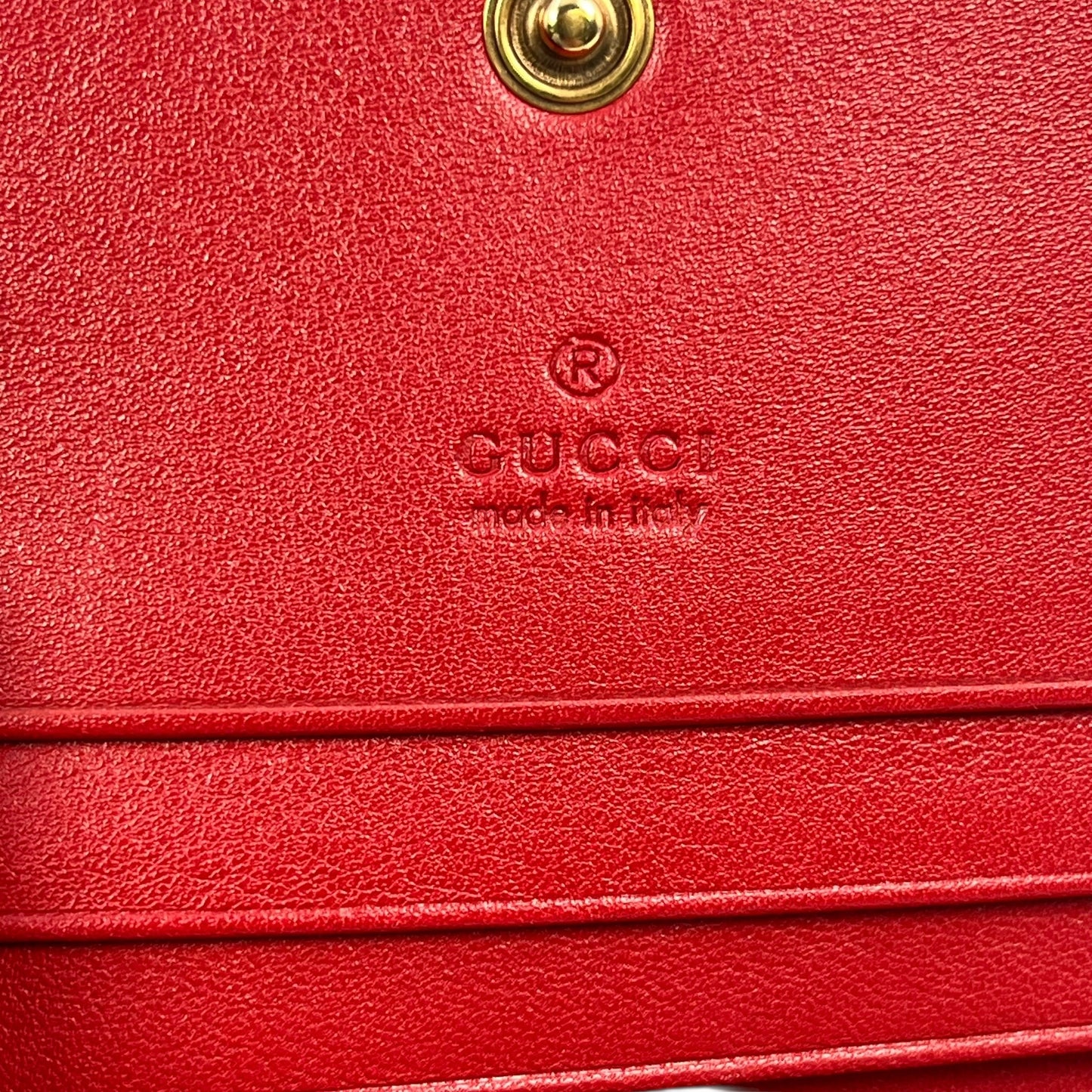 GUCCI GG Marmont Bifold Compact Wallet - Red 