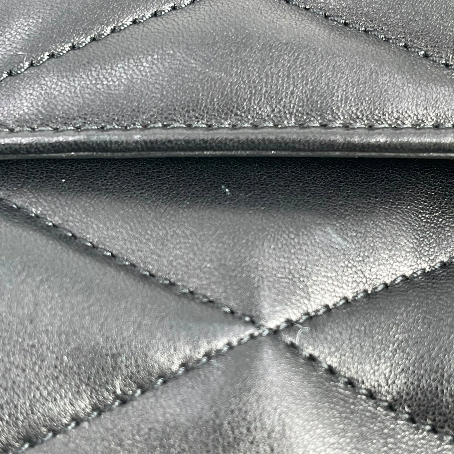 Saint Laurent Quilted Leather Hand Bag One Shoulder Bag - Black 