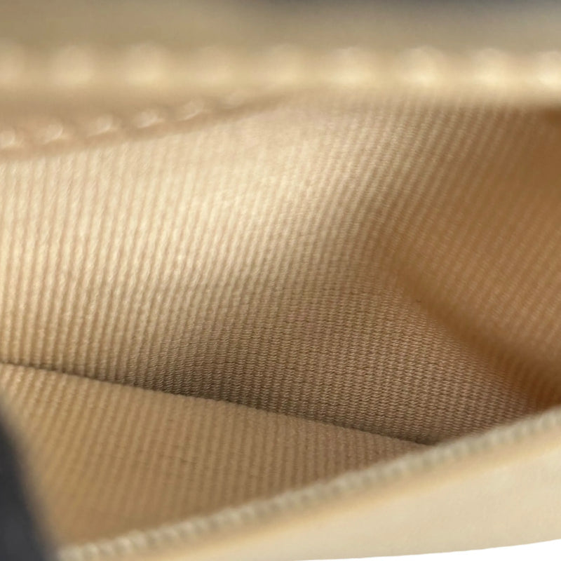 CHANEL Matelasse 19 Tri-fold Compact Wallet - Beige 