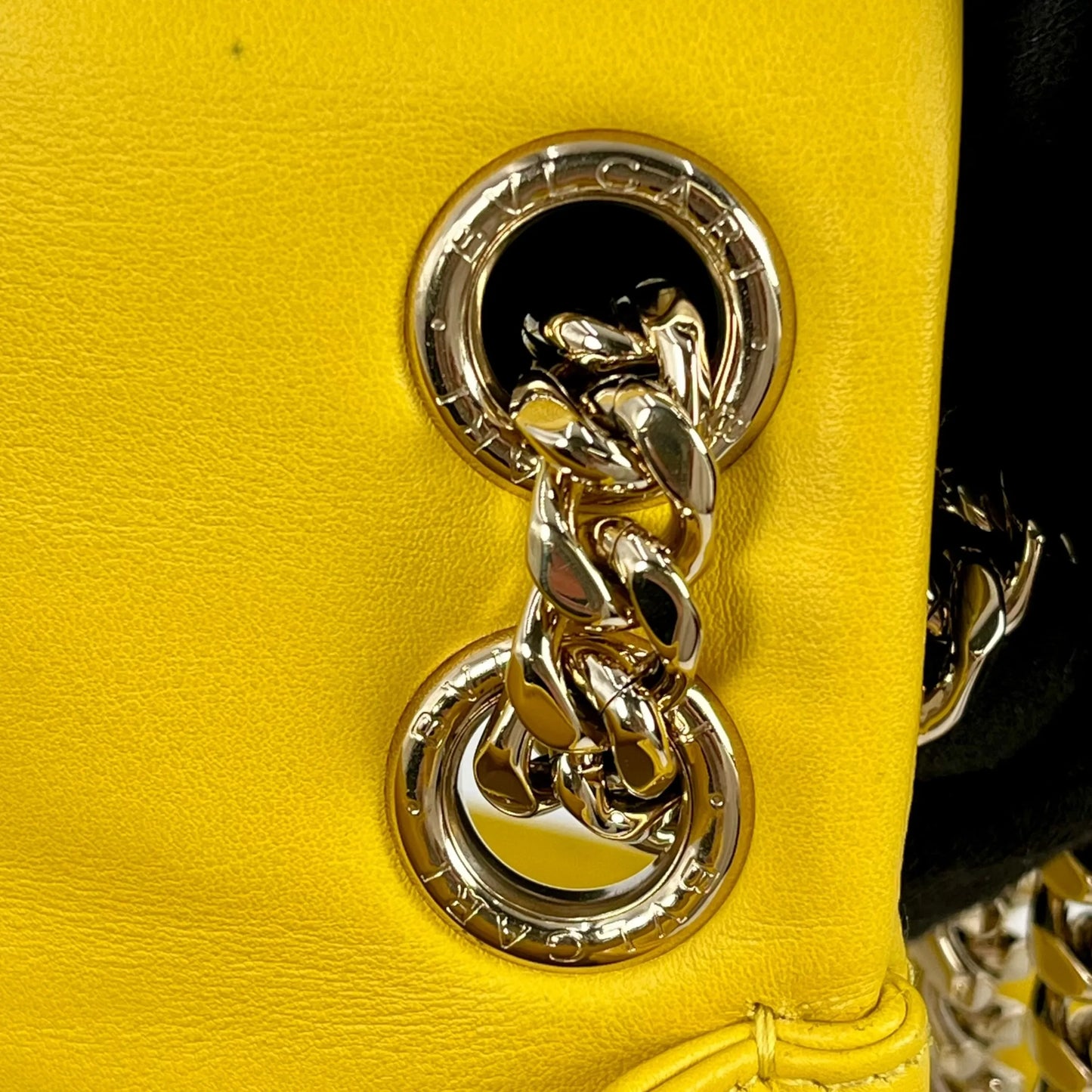 BVLGARI Serpenti Cabochon Chain Shoulder Bag - Yellow 