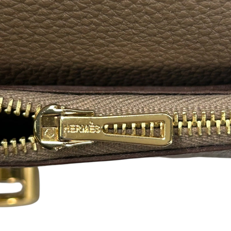 Hermes ドゴン ドゴ コンパクトウォレット 二つ折り財布 カードケース Z刻印 (2021) - ブラウン