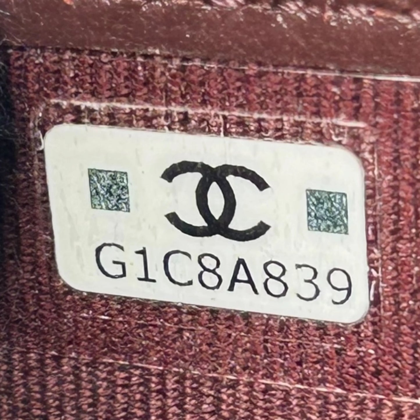 CHANEL Matelassé Caviar Leather Classic Flap Compact Wallet - Black 