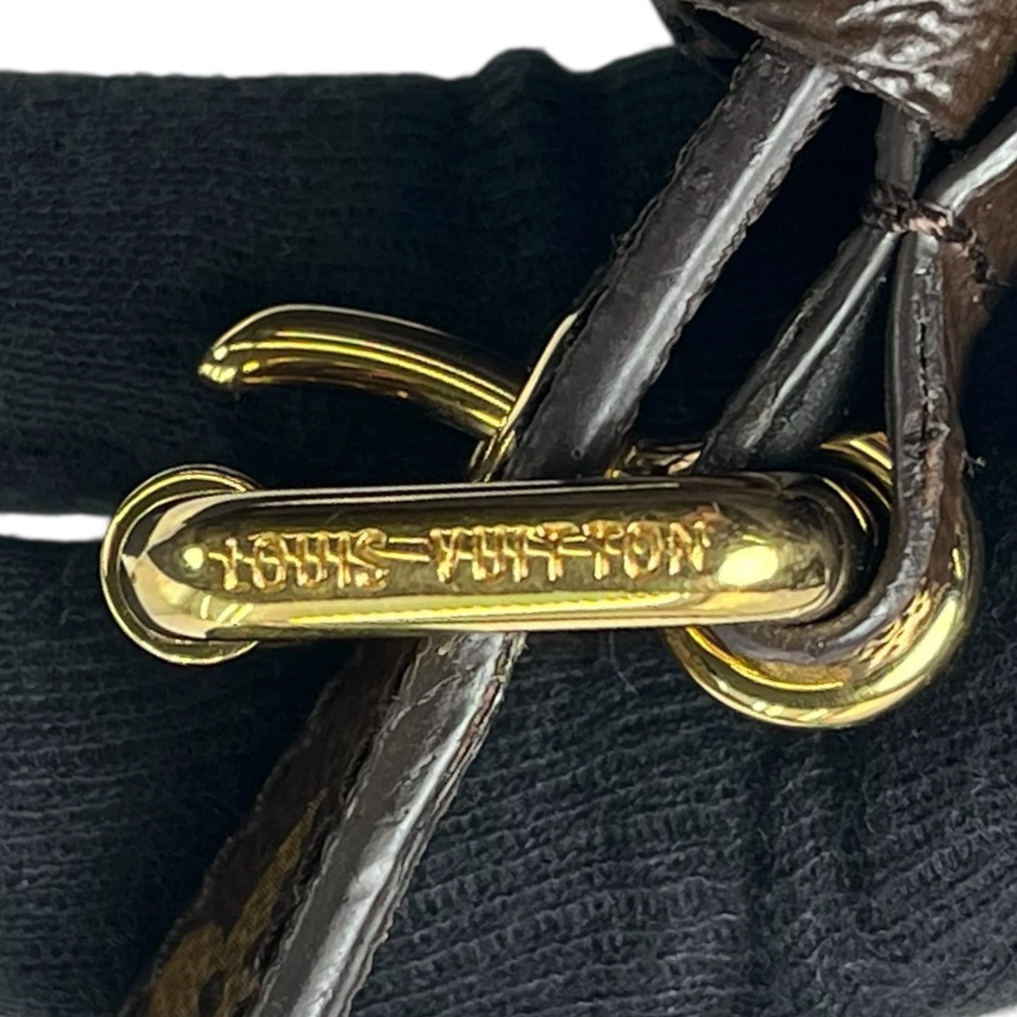 LOUIS VUITTON Monogram Shoulder Strap - Brown 