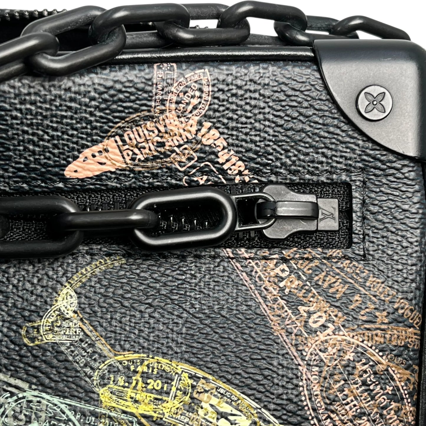 LOUIS VUITTON ミニ ソフト トランク モノグラム エクリプス ショルダーバッグ - ブラック