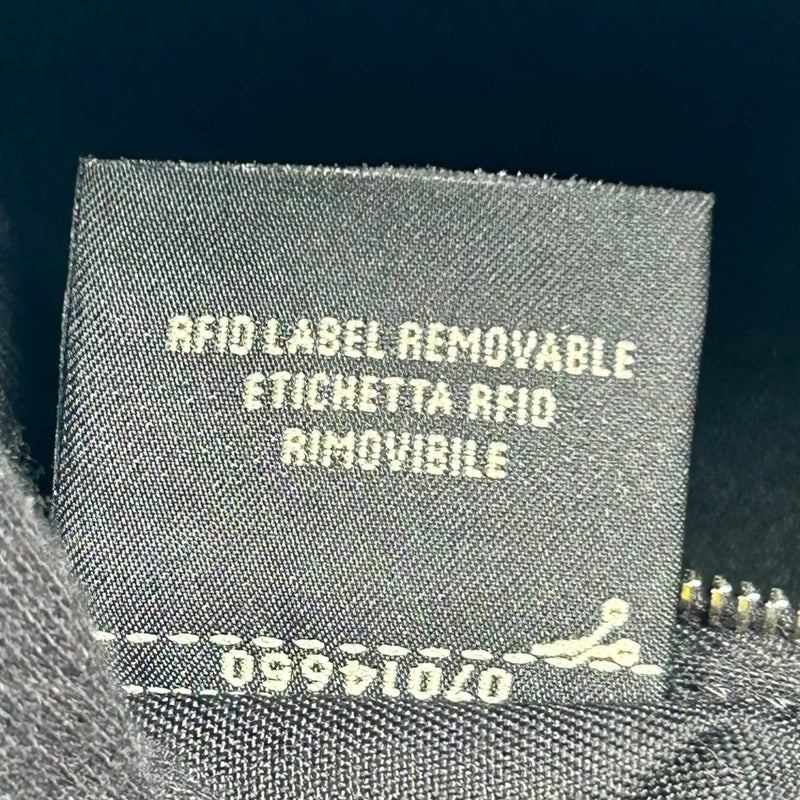 FENDI Baguette Messenger Bag Leather Shoulder Bag - Grey 