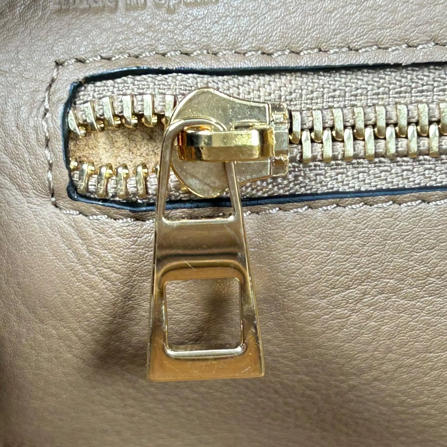 Loewe Amazona 28 Calfskin Handbag/Shoulder Bag - Brown 