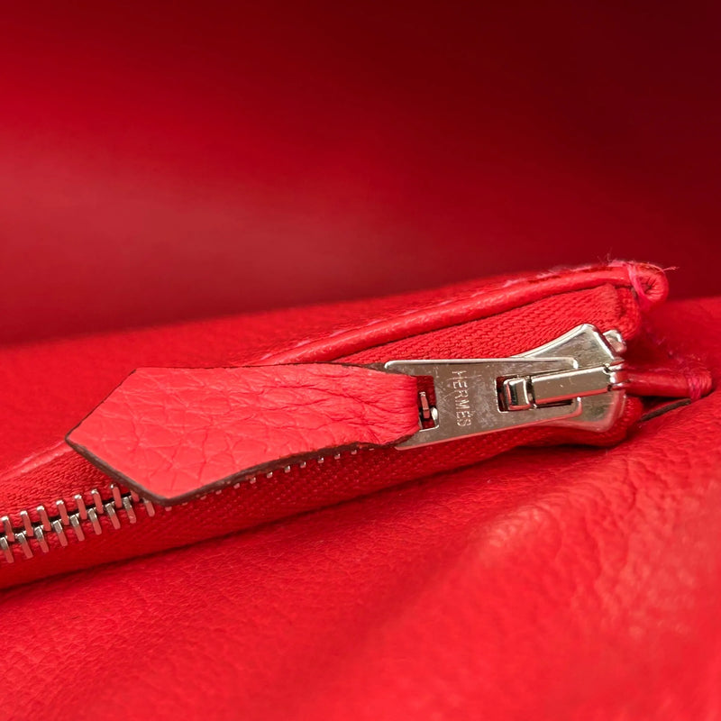 Hermès Gypsiere 37 Shoulder Bag in Taurillon Clemence Leather with N Stamp (2010) - Red 