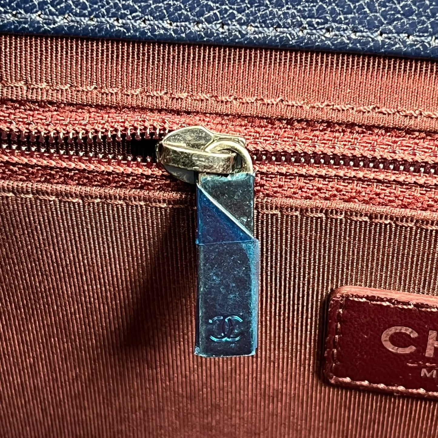 CHANEL CC University Matelasse Goatskin Chain Shoulder Bag - Navy 