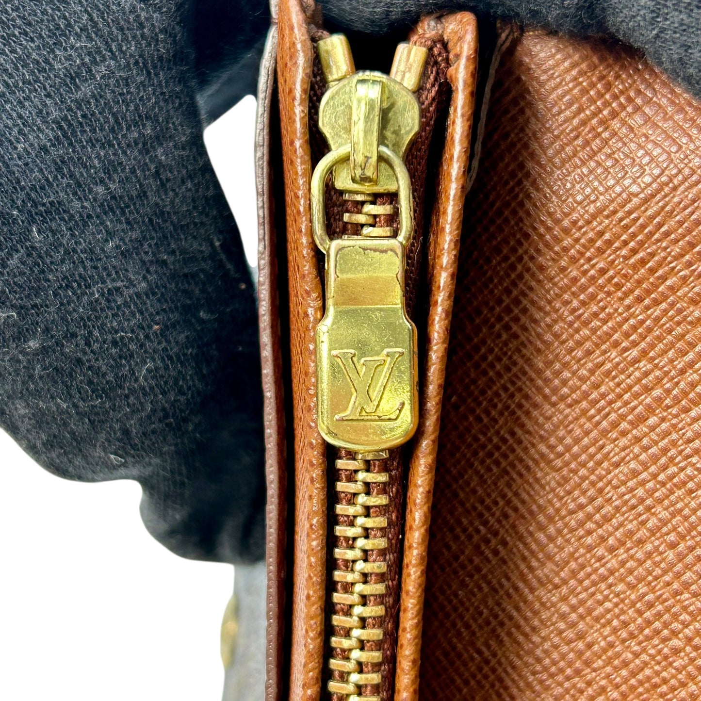 Louis Vuitton Monogram Canvas Porte Monnaie Bi-fold Compact Wallet - 32422 