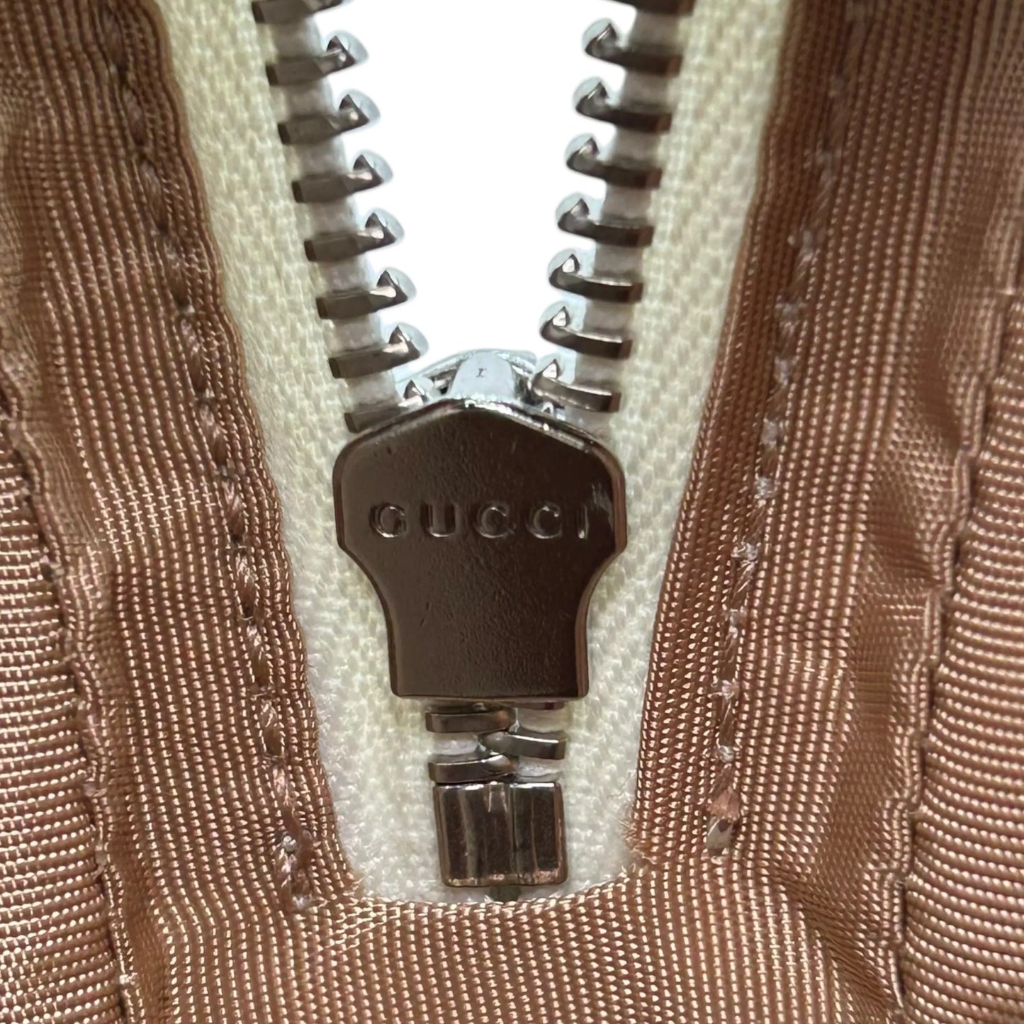 GUCCI Blondie Shoulder Bag - White 