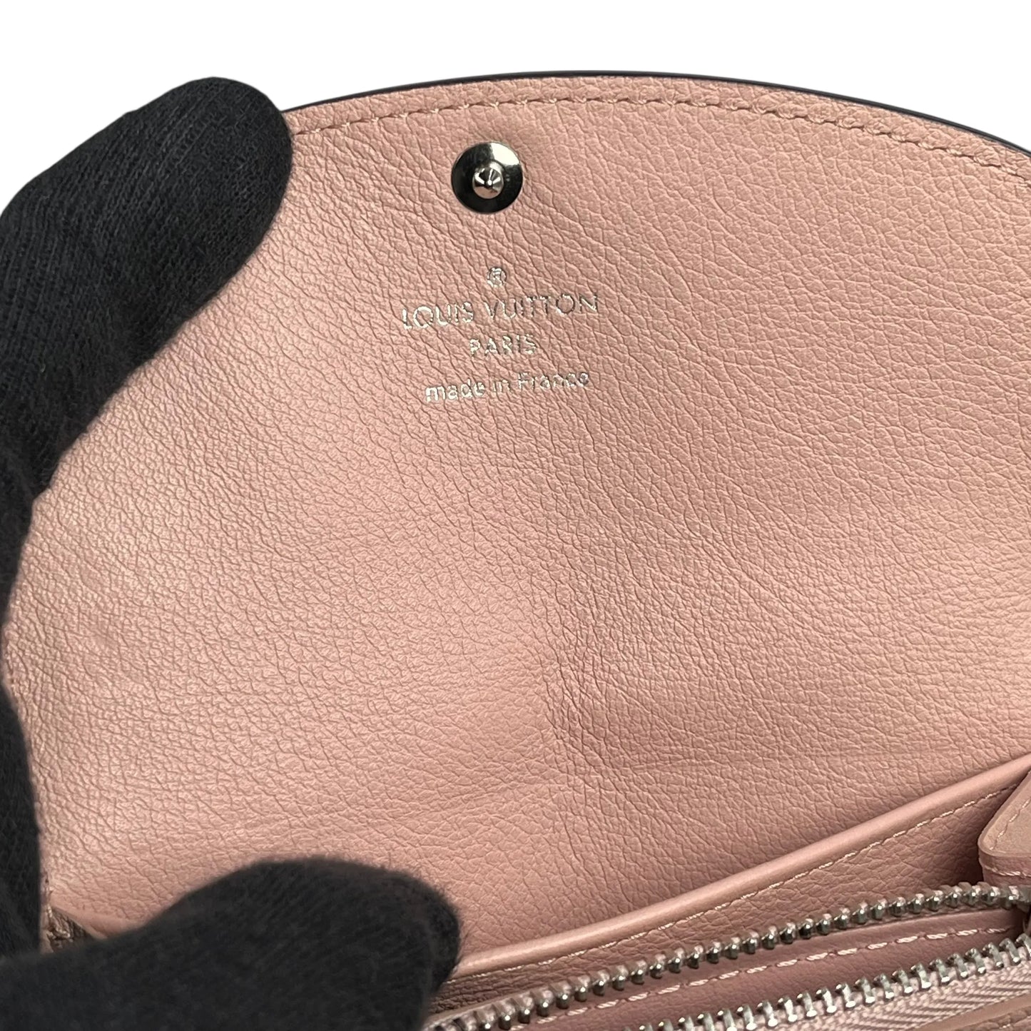 Louis Vuitton Monogram Mahina Perforated Bi-fold Compact Wallet - Pink 