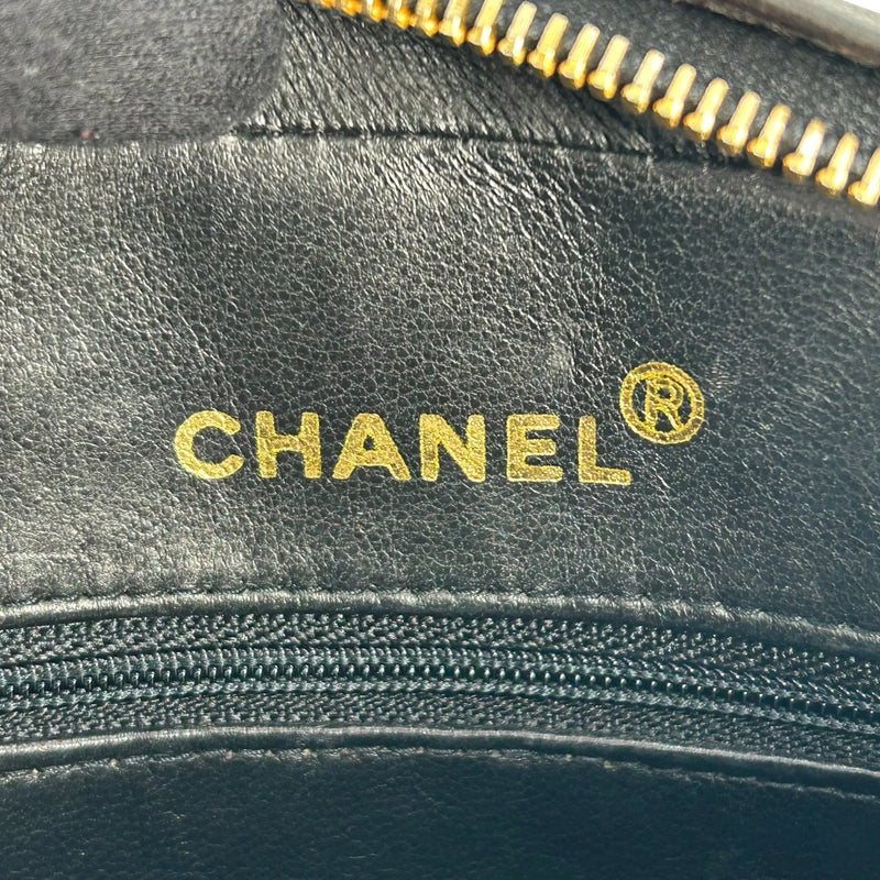 CHANEL Matelasse Tassel Chain Shoulder Bag - Black 