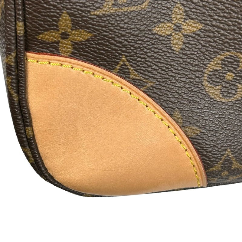 LOUIS VUITTON Boulogne Monogram Canvas Shoulder Bag - Brown 