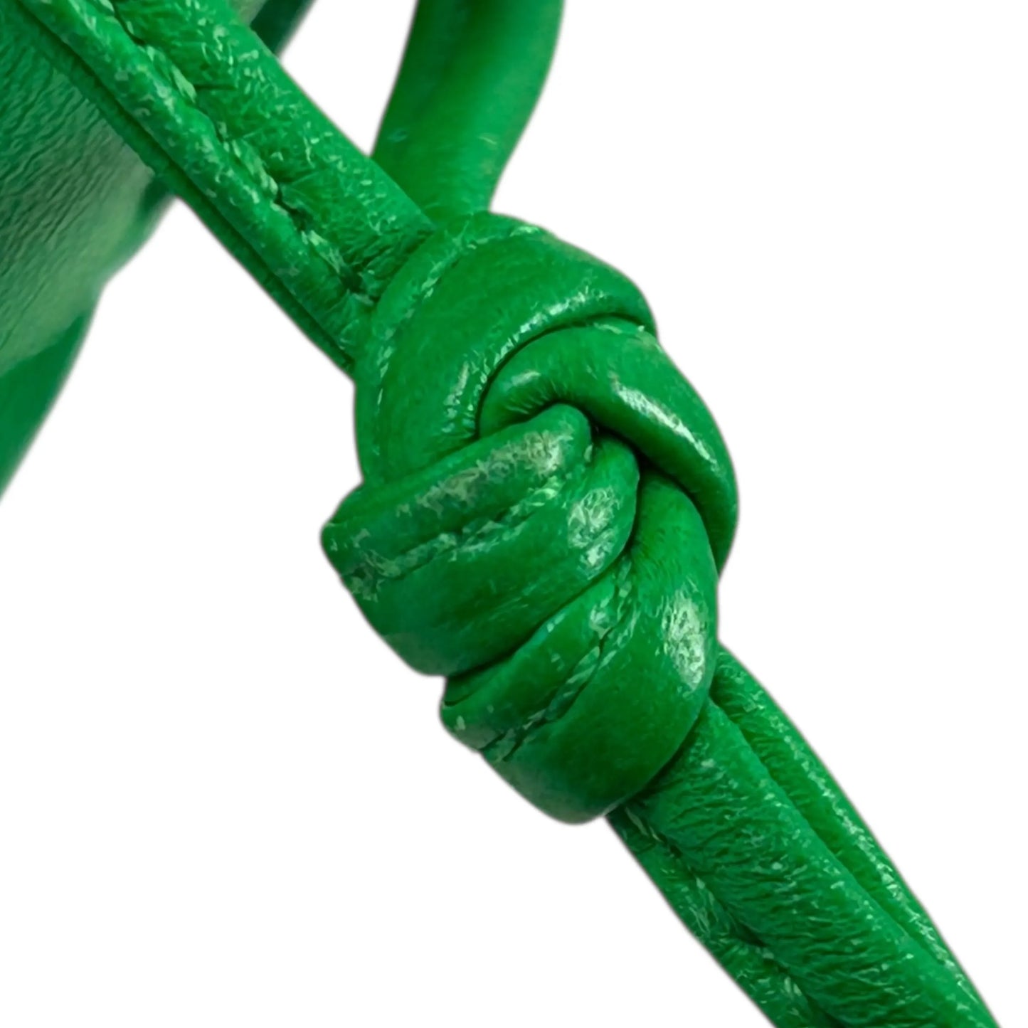 BOTTEGA VENETA Small Cassette Bucket Bag in Intrecciato Leather - Green 