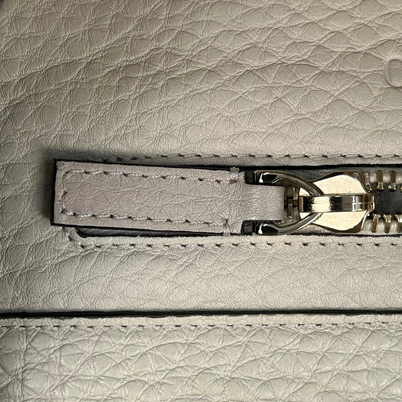 Valentino Rockstud Leather Handbag/Shoulder Bag - White 