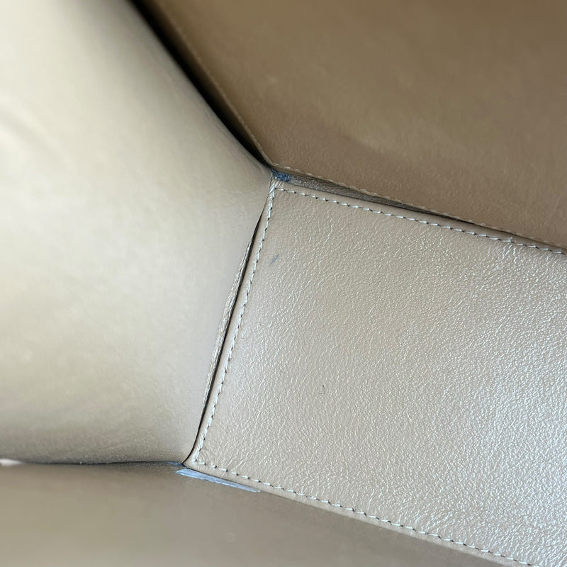 CHANEL Matelasse 30 Caviar Leather Chain Shoulder Bag - Brown 