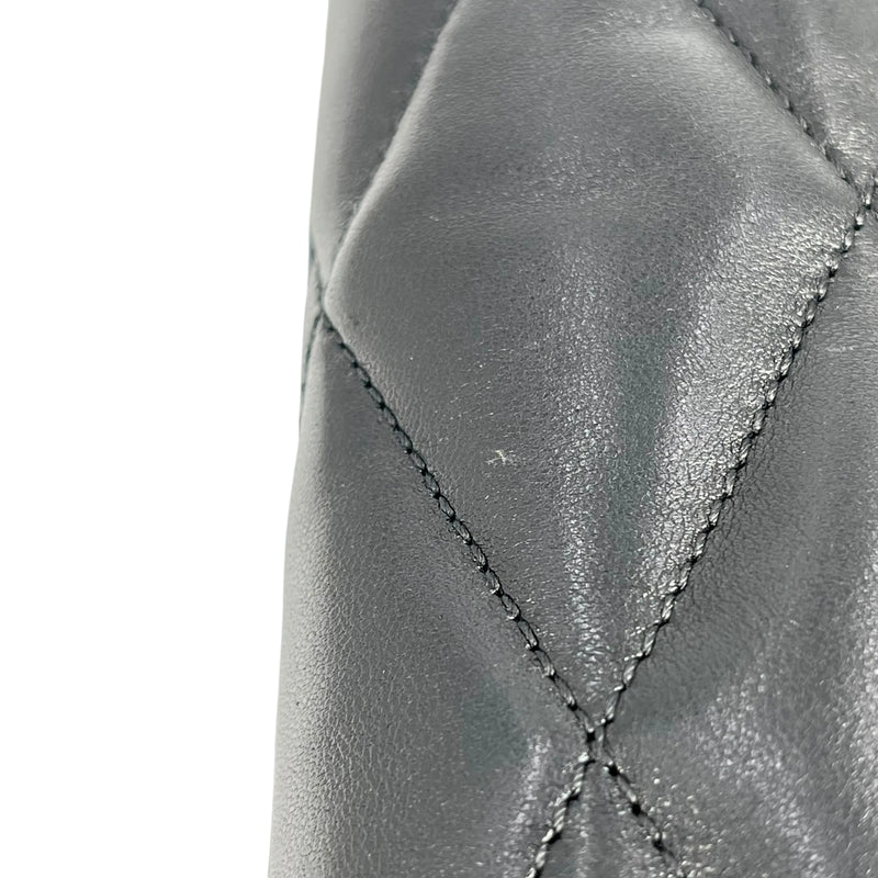 Saint Laurent Quilted Leather Hand Bag One Shoulder Bag - Black 