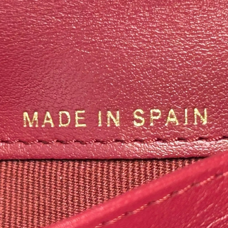 CHANEL マトラッセ シャネル 19 三つ折り財布 コンパクトウォレット - レッド