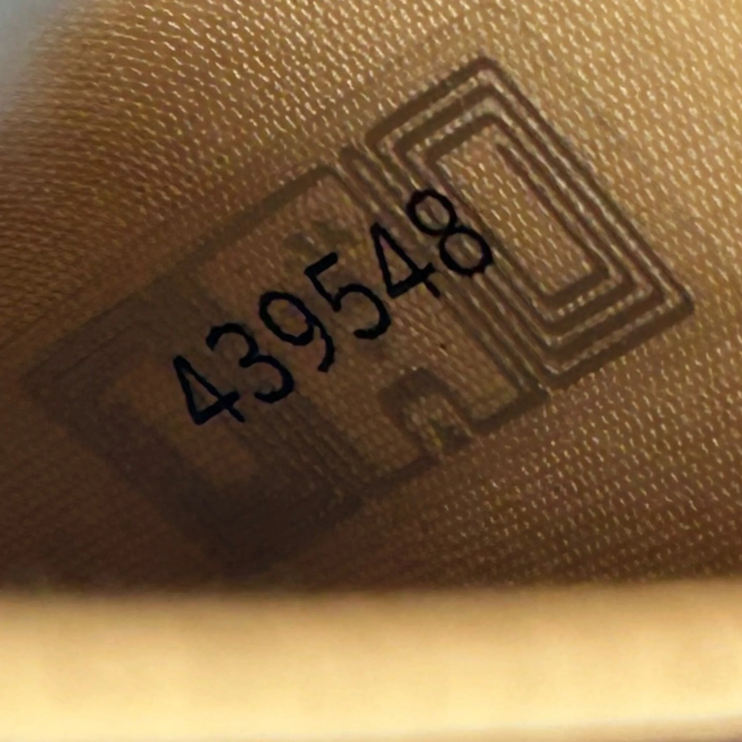 Chloé Alphabet Tri-fold Compact Wallet - Beige 