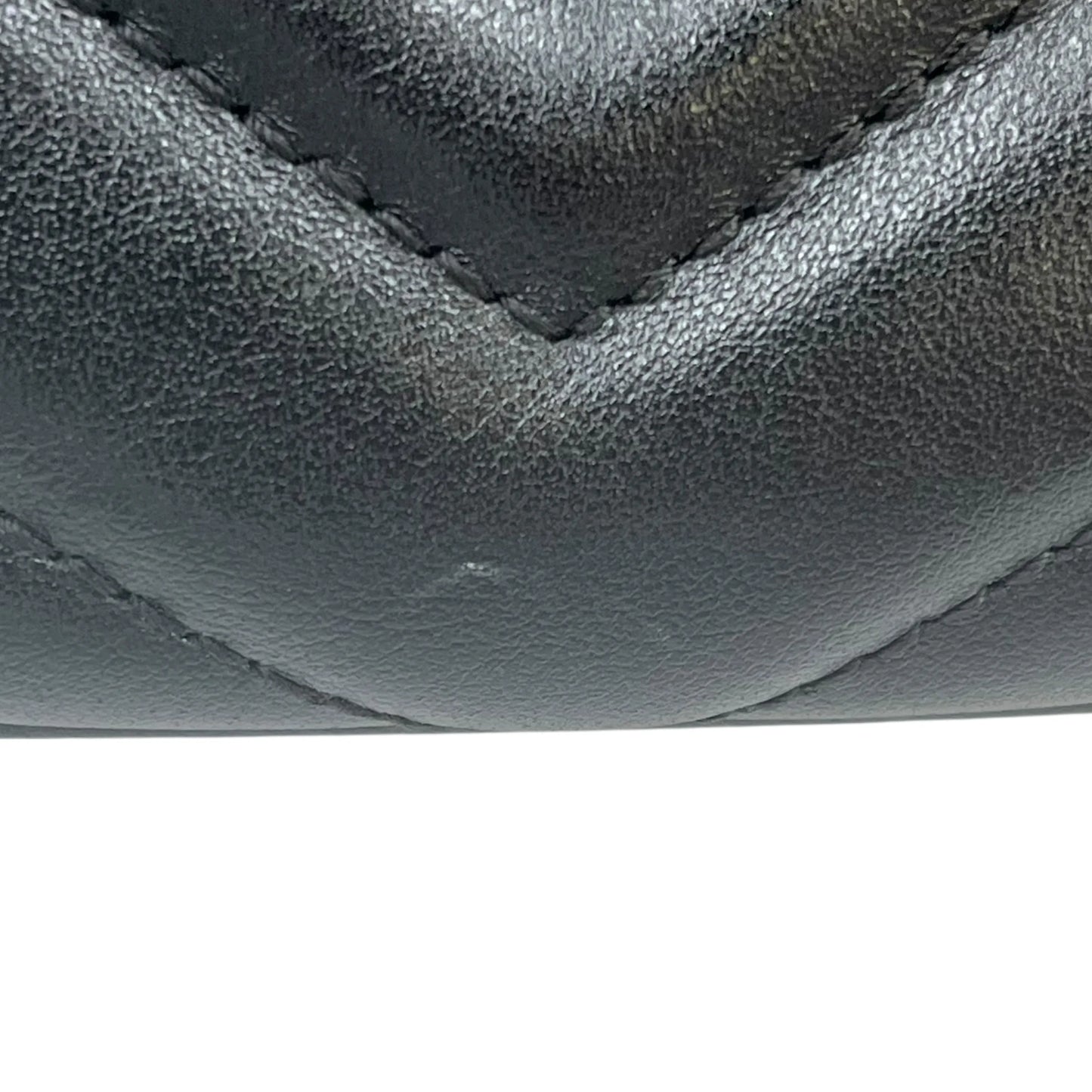 GUCCI GG Marmont Leather Shoulder Bag - Black 