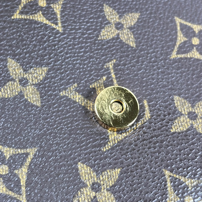 LOUIS VUITTON Pochette Twin GM Monogram Canvas Shoulder Bag - Brown 