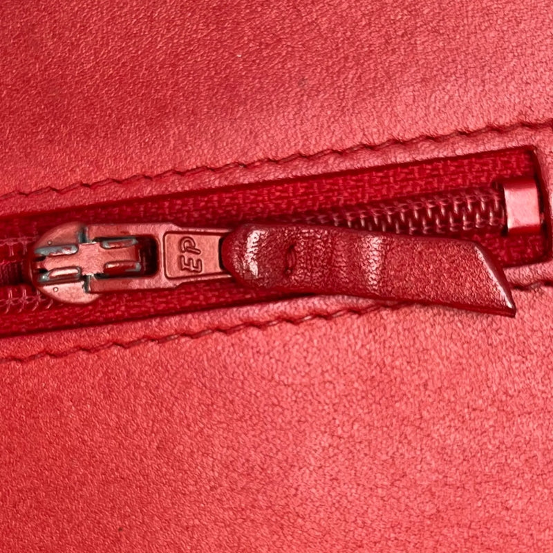 CHANEL CC Filigree Caviar Leather Chain Wallet - Red 