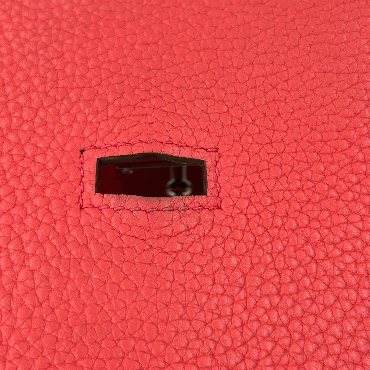 Hermès Gypsiere 37 Shoulder Bag in Taurillon Clemence Leather with N Stamp (2010) - Red 