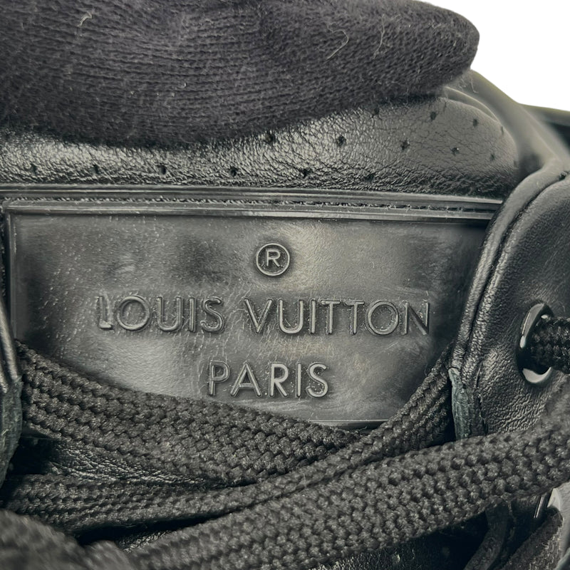Louis Vuitton Black Leather Sneakers for Men - Black 