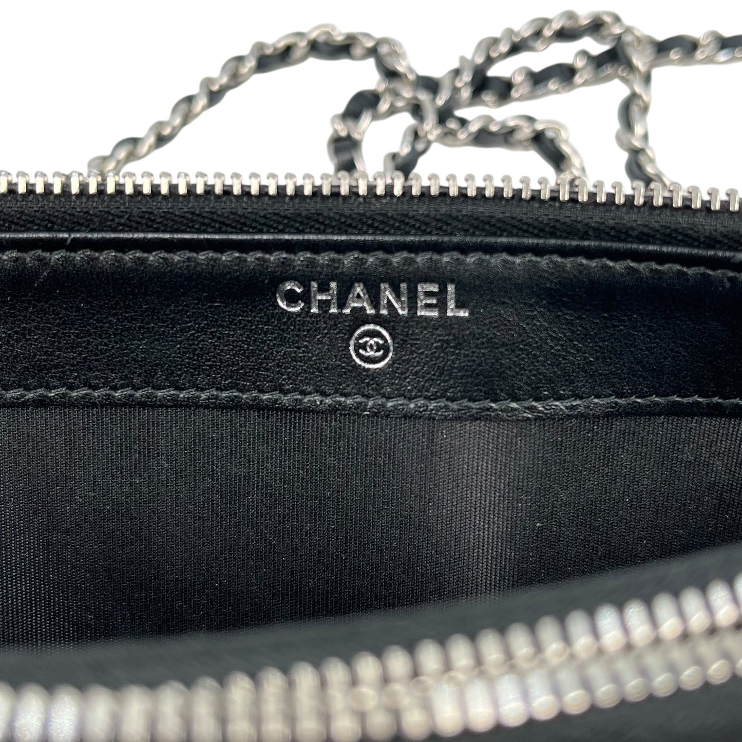 CHANEL Chevron Lambskin Chain Wallet - Black 