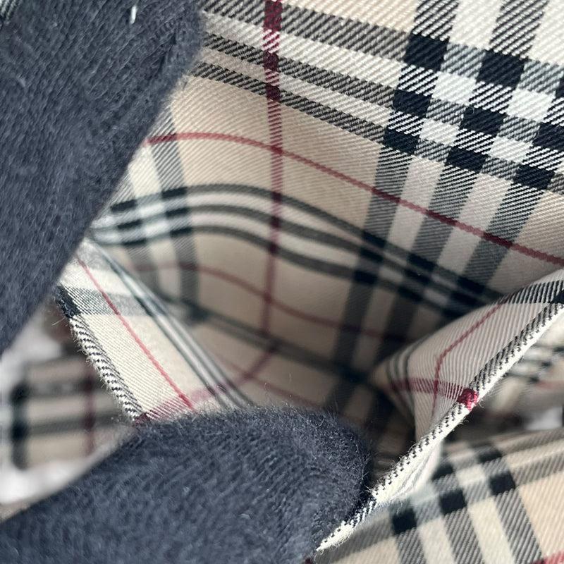 BURBERRY Leather Handbag - Black 