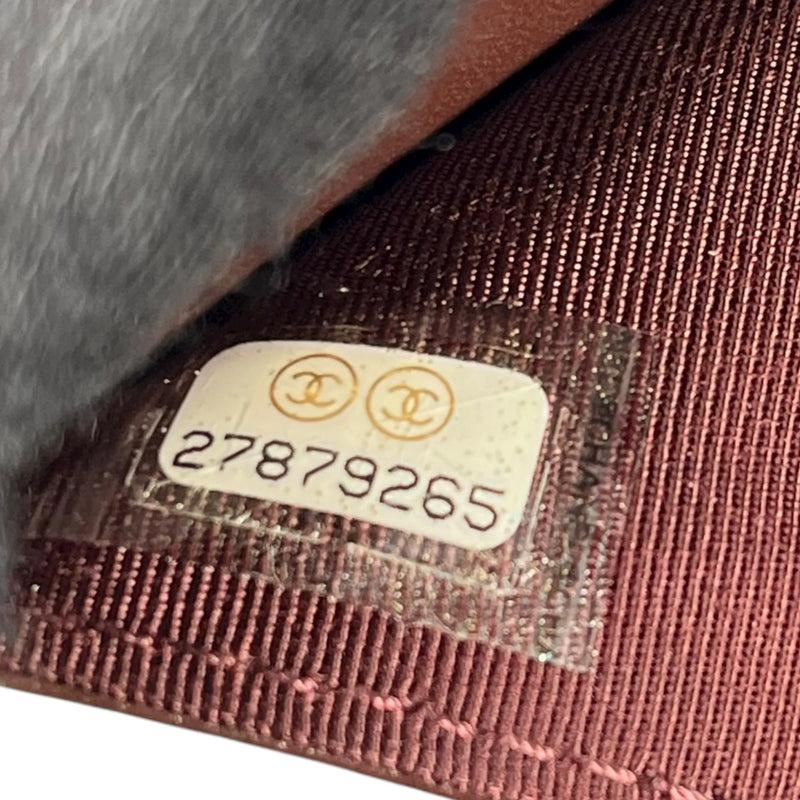 CHANEL マトラッセ クラシック フラップ コンパクトウォレット ラムスキン 三つ折り財布 - ブラック