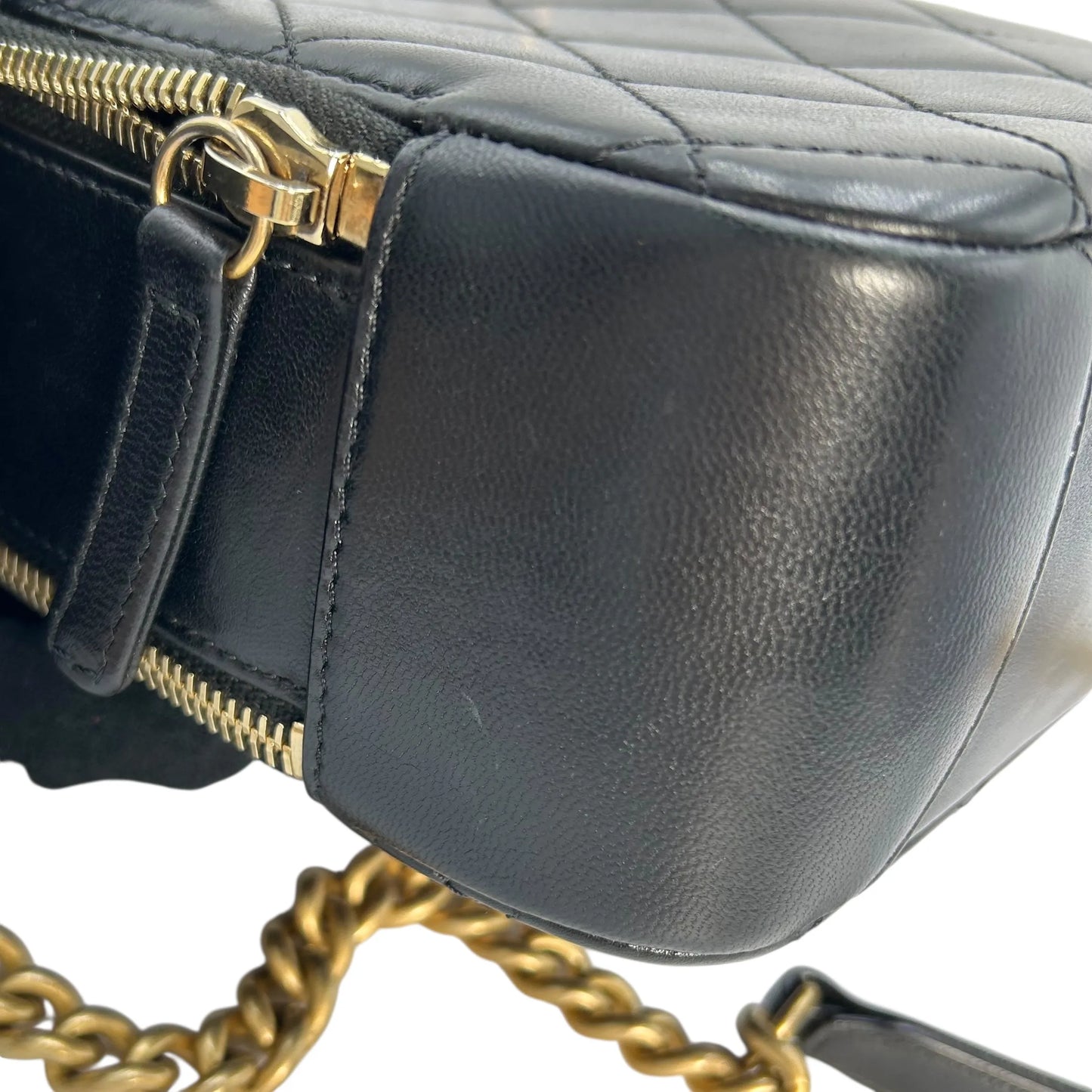 CHANEL Matelasse Vanity Bag with Chain Shoulder Bag - Black 