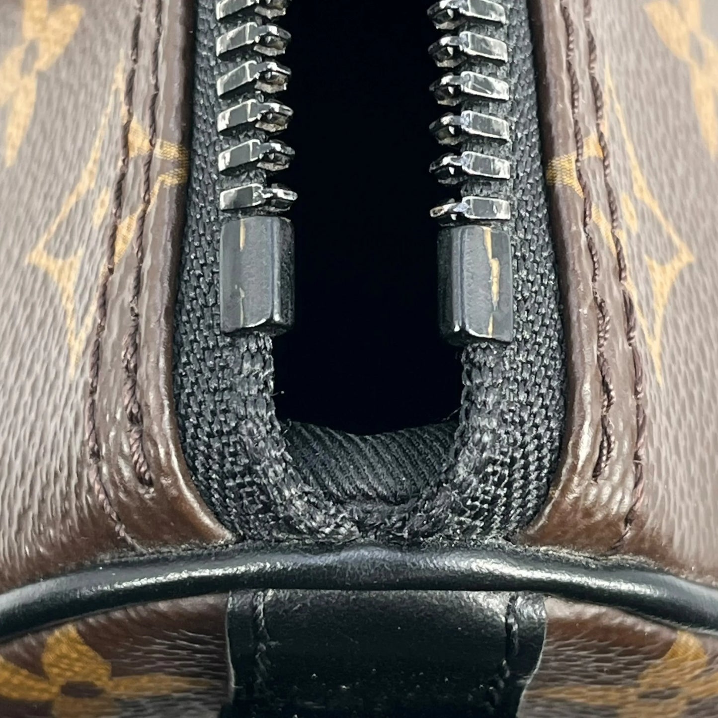 LOUIS VUITTON Keepall XS Monogram Canvas Handbag/Shoulder Bag - Brown 