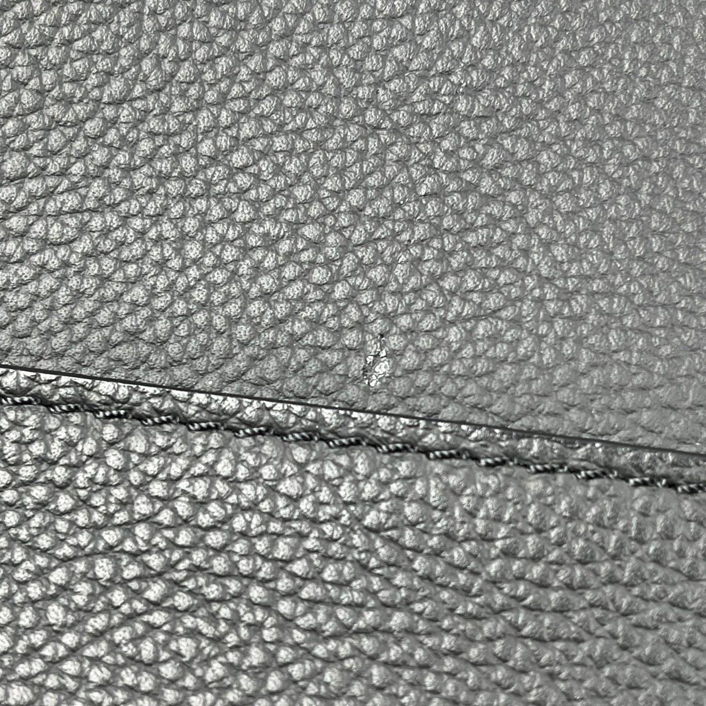 Louis Vuitton Takeoff Messenger PM Calfskin Shoulder Bag - Black 